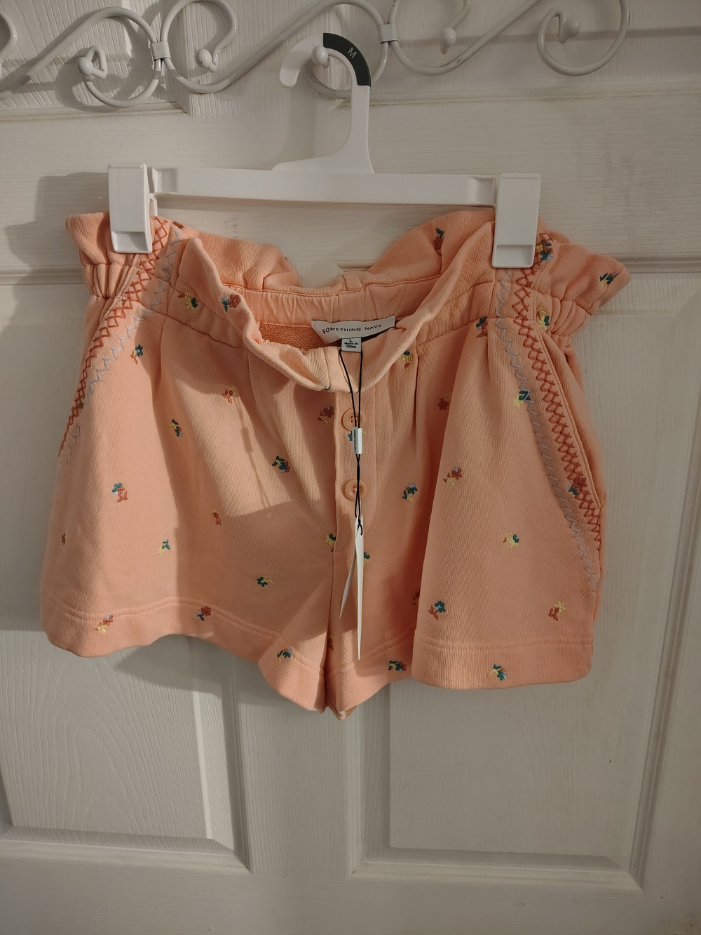 Something Navy Peach Embroidered High-Waist Shorts NWT Size L